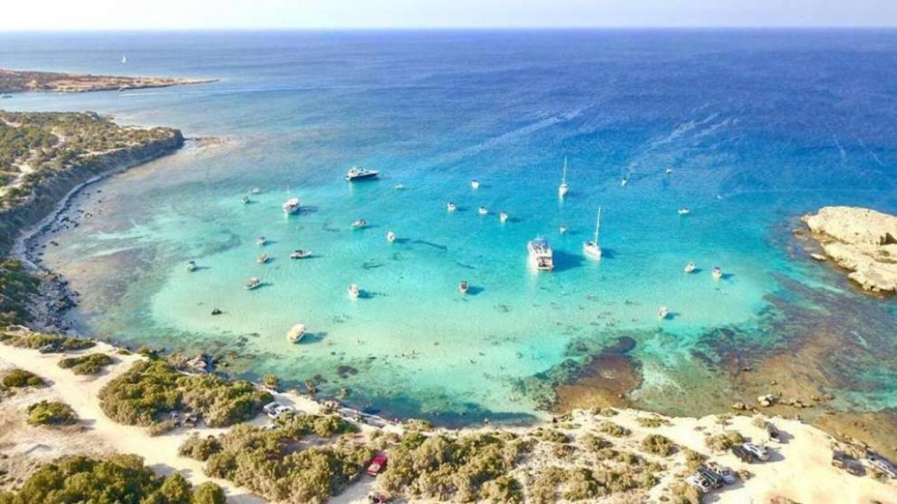 Villa Ocean Stones 1Km From Main Coral Bay Beach Peyia Bagian luar foto